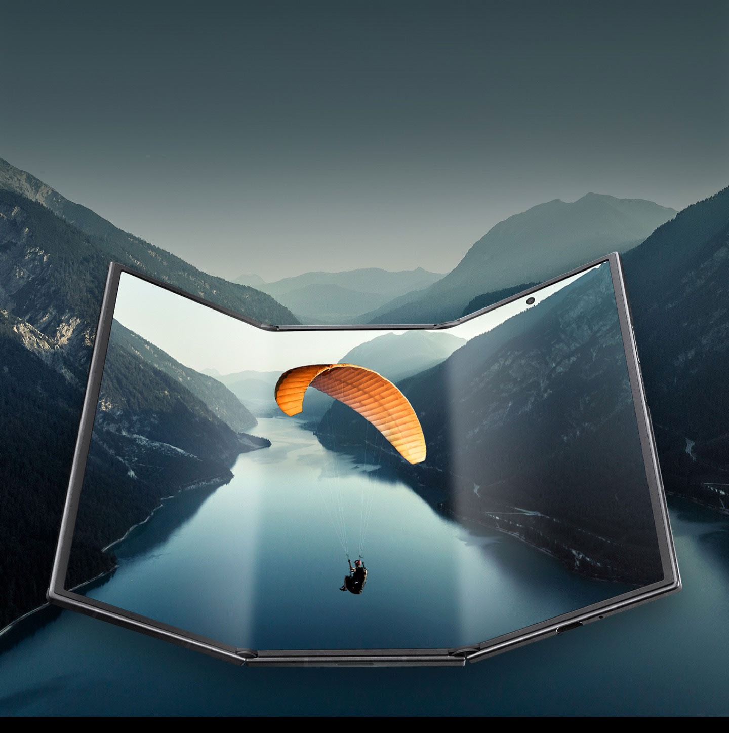 Galaxy Z TriFold Galaxy AI -toimintojen kanssa