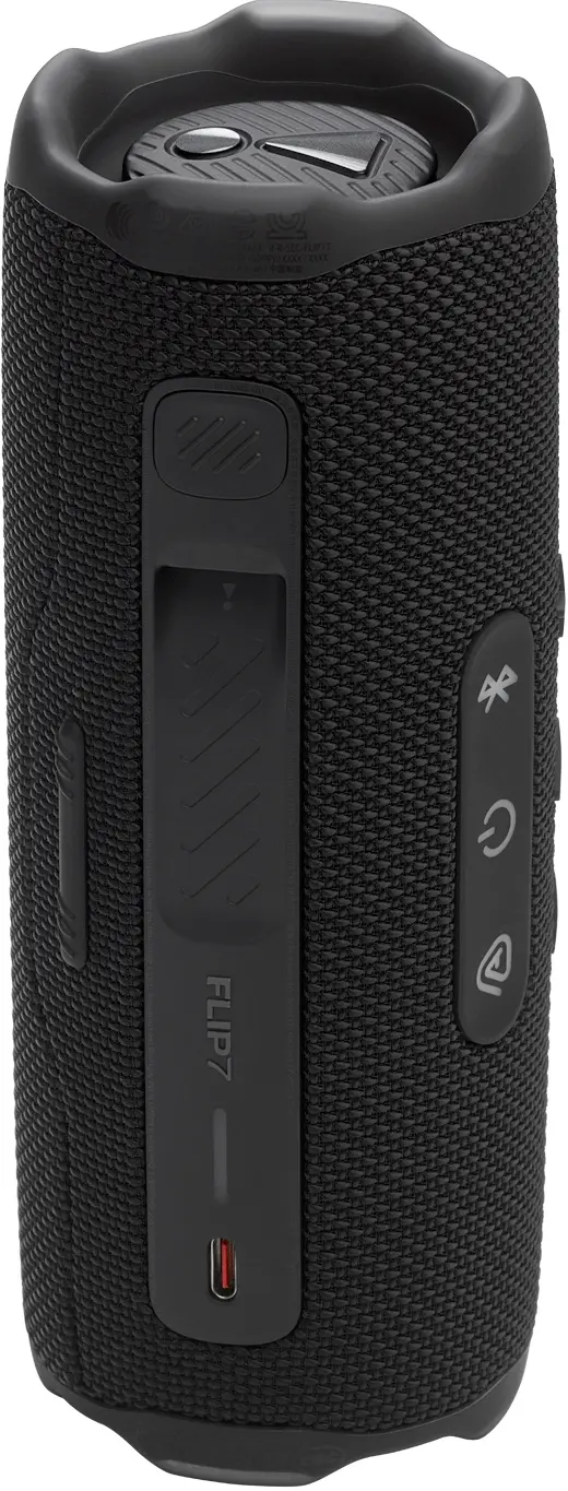 JBL Flip 7 standing